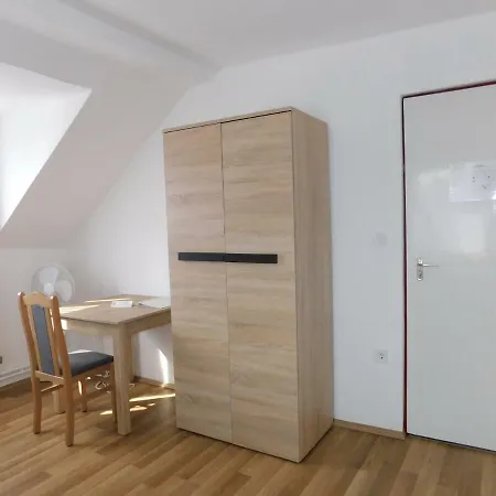 8888 Vendeghaz Casă la țară